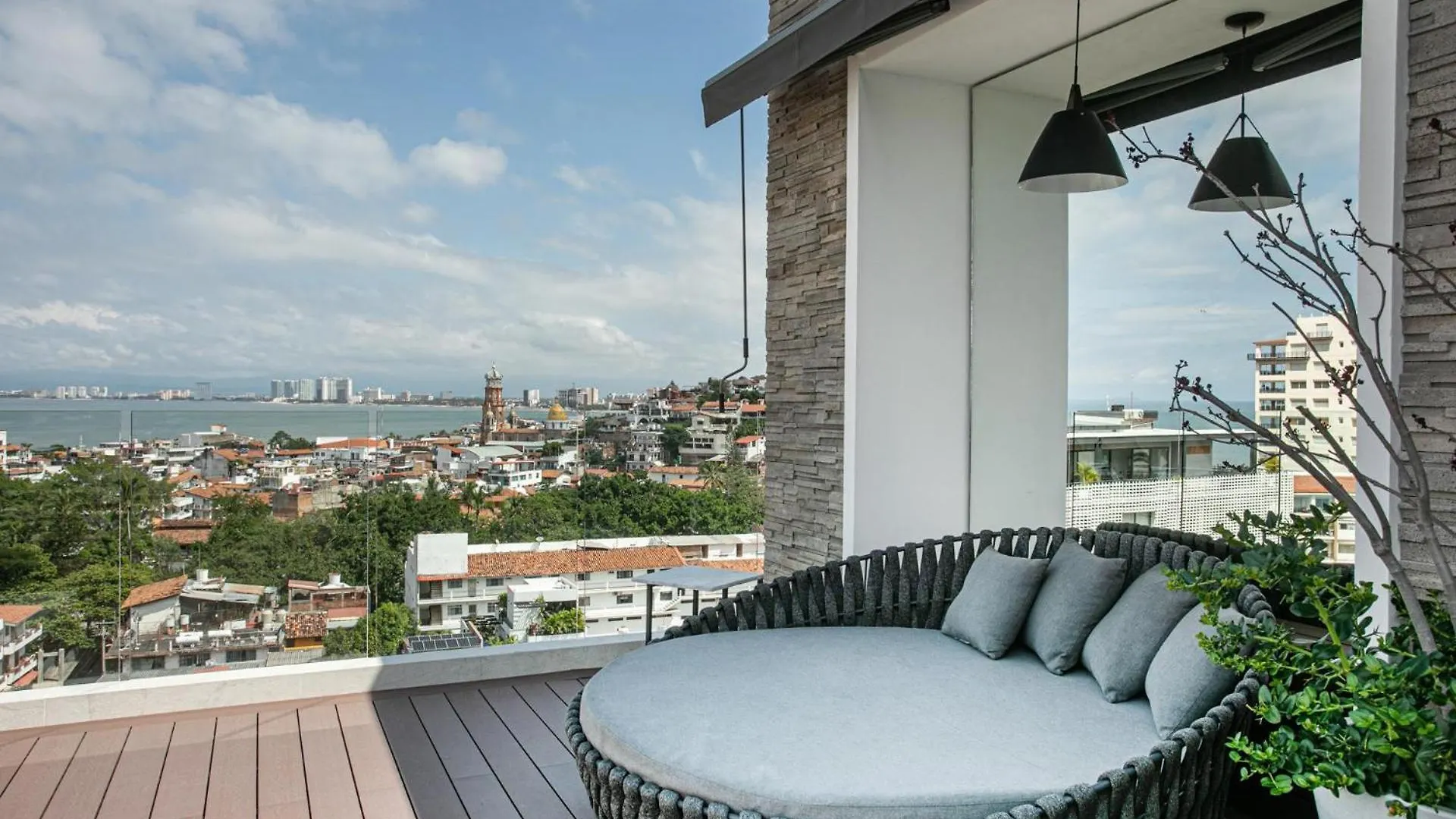 Prime 2Br Condo, Rooftop Pool And Gym Пуэрто-Вальярта 0*,