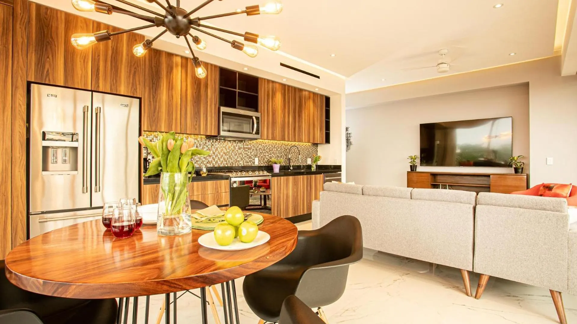 Prime 2Br Condo, Rooftop Pool And Gym Puerto Vallarta Feriehus