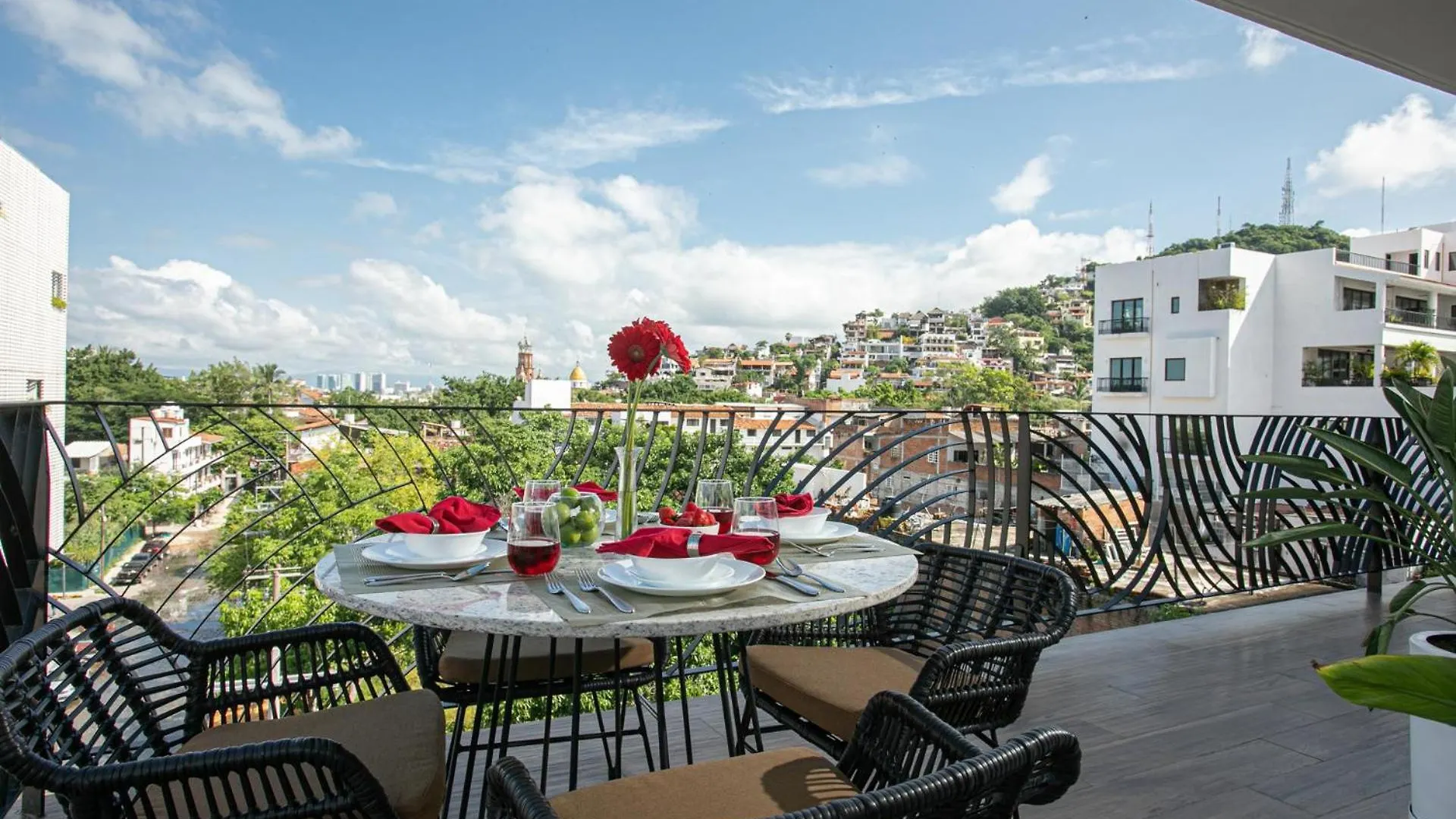 Prime 2Br Condo, Rooftop Pool And Gym Puerto Vallarta